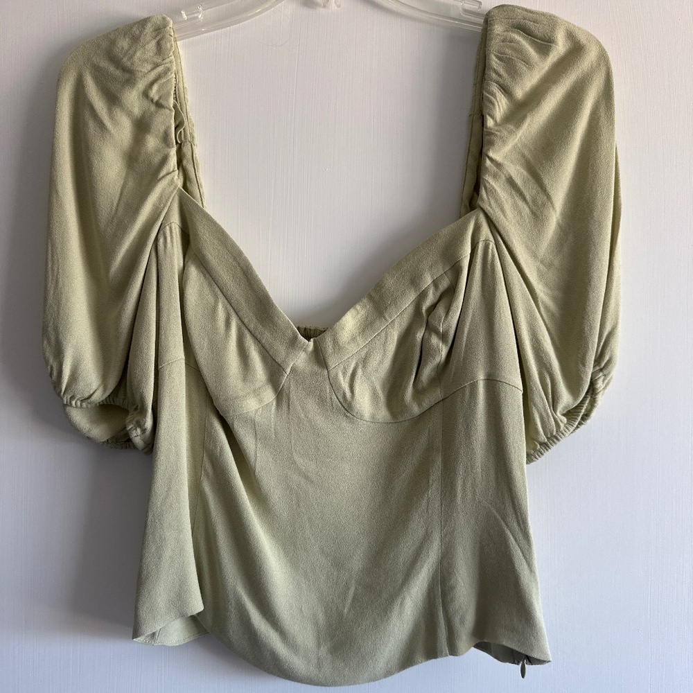 Aritzia Wilfred top size M